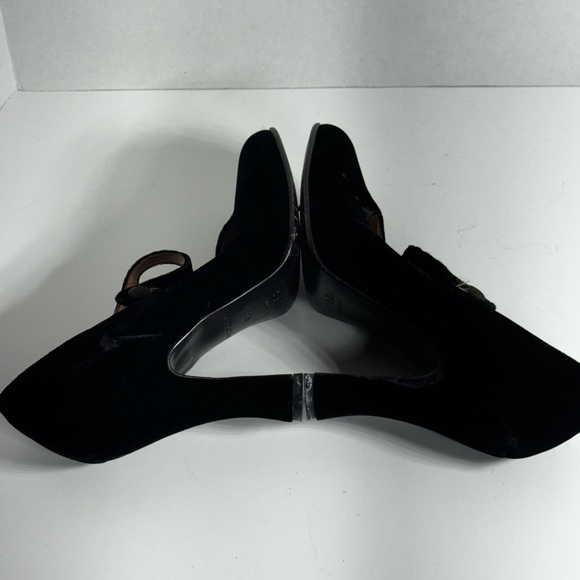 Prada Mary Jane Crushed Velvet Heels Women’s Size 38 - Picture 12 of 15